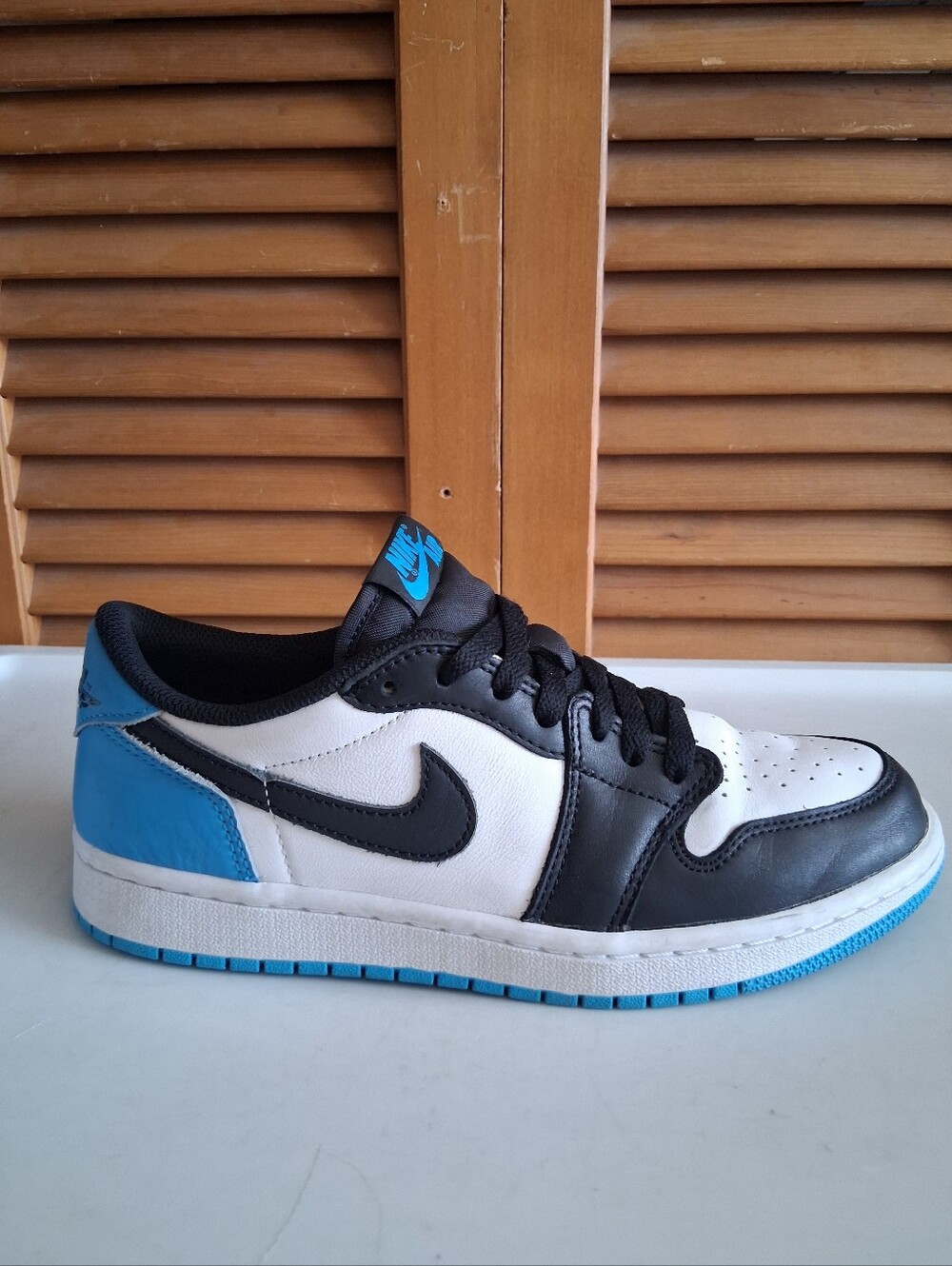 Nike Air Jordan 1 Low UNC Sneakers Shoes Women's Size 9